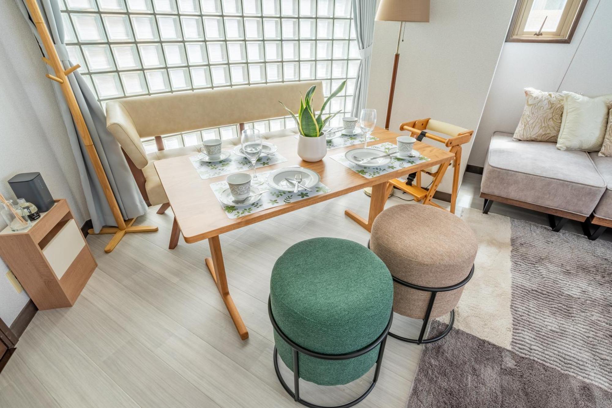 Sweet House 105 Square Meters Of Single Floor Space 15 Minutes On Foot To Shinsaibashi Dotonbori 30 Minutes To Usj 7 Minutes To Umeda Apartamento
